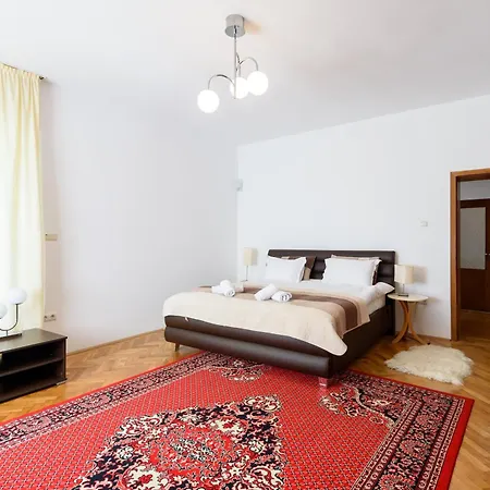 Apartamento Casa Cu Cires